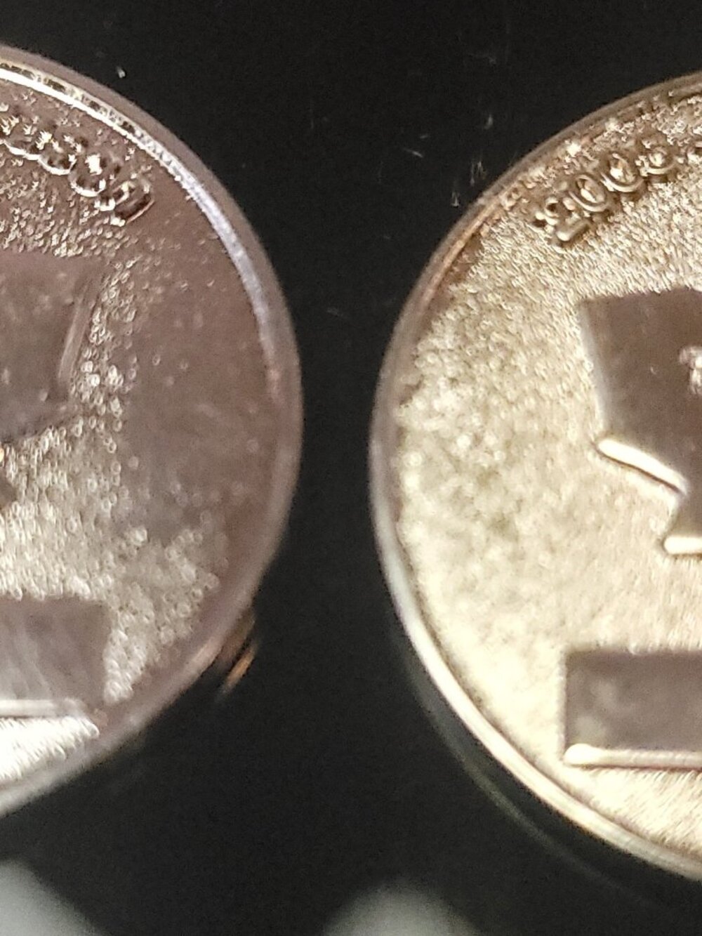 2005 Toronto Maple Leafs BMO Season Collector Coins Medallions Pair #01524 #0741